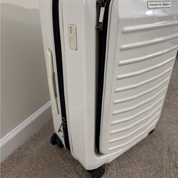 Porsche Design White Luggage - Picture 6 of 14